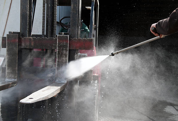 Best Deck Cleaning Services  in Adrian, MO
